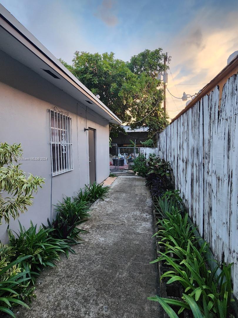 SUNKIST GROVE - Residential