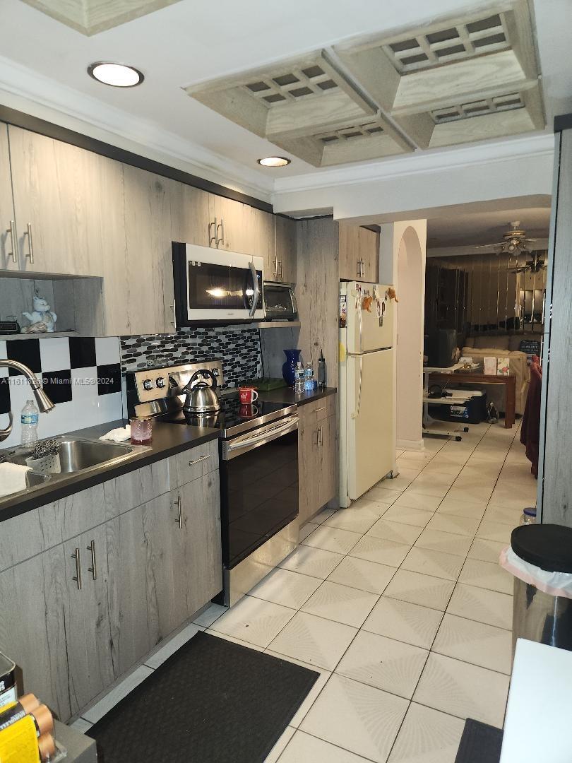 SUNKIST GROVE - Residential