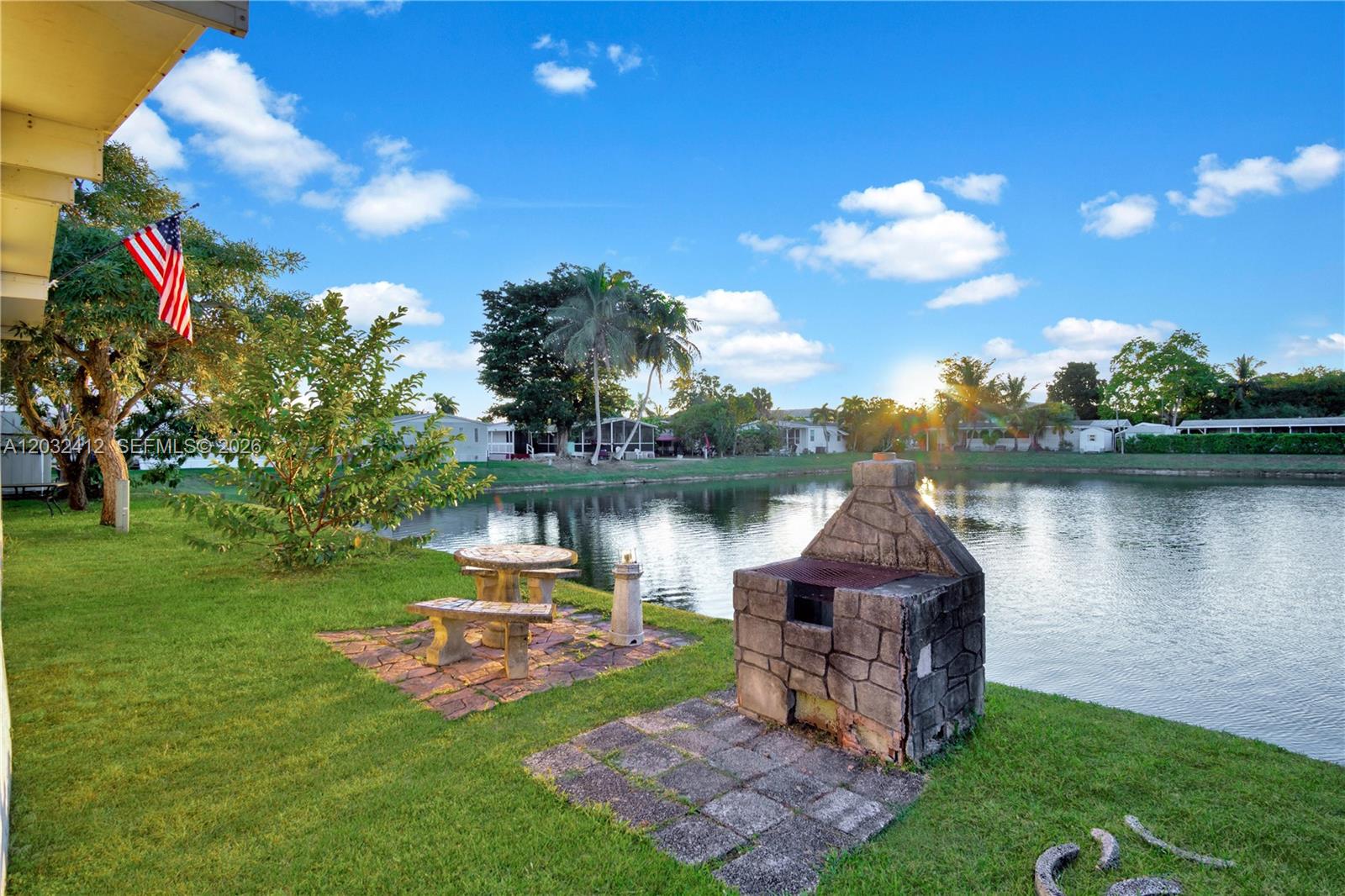 GATEWAY ESTATES PARK COND - Residential