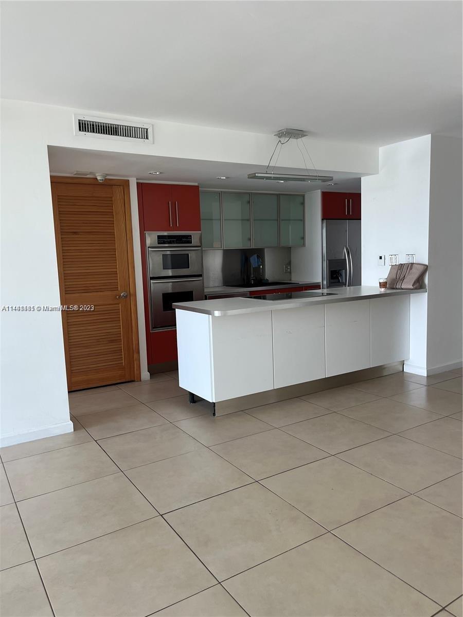 BRICKELL BISCAYNE CONDO - Residential Lease