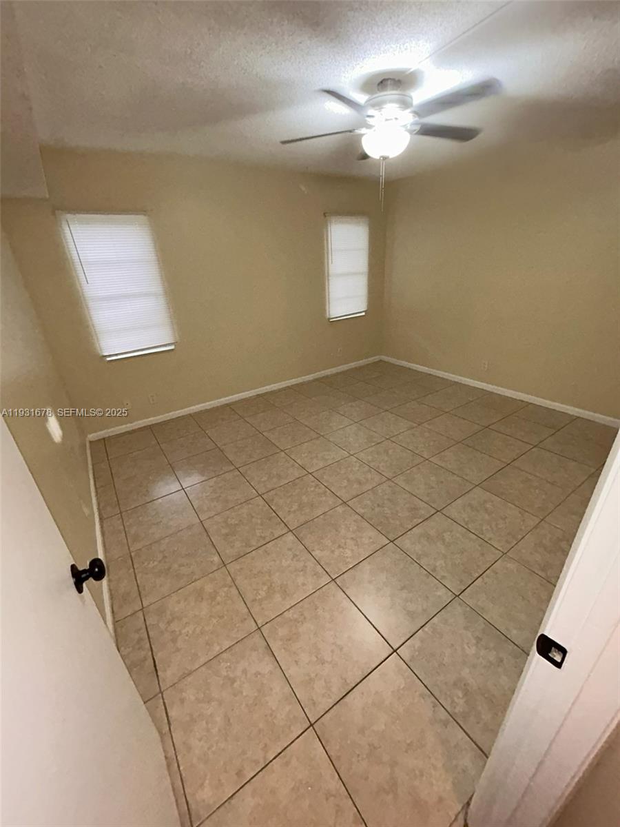 ROYALE GARDENS CONDO - Residential