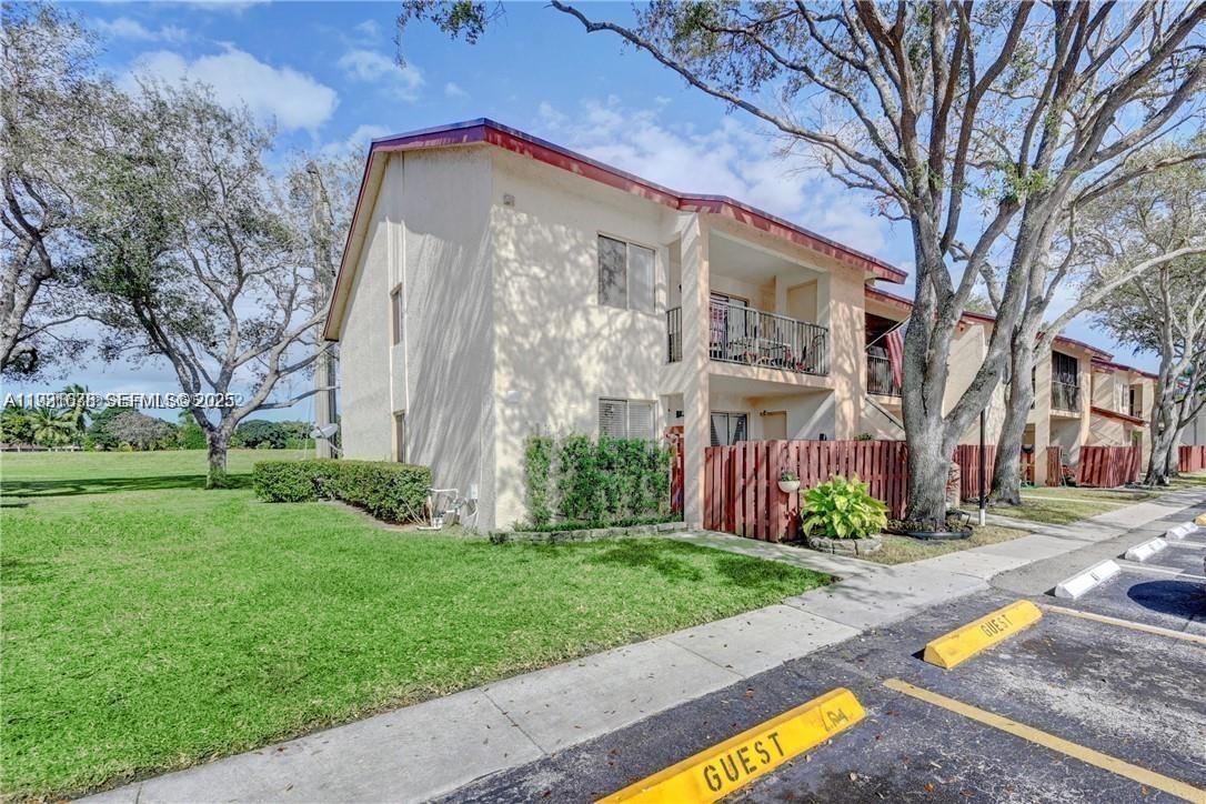 ROYALE GARDENS CONDO - Residential