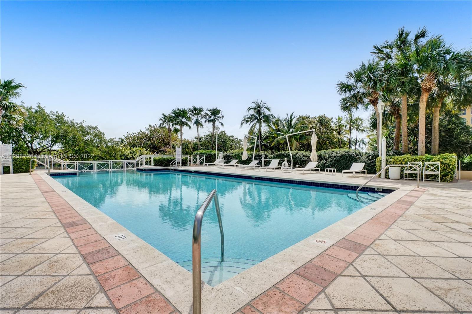 GRAND BAY TOWER CONDO - Residential