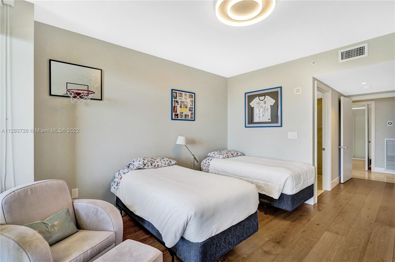 GRAND BAY TOWER CONDO - Residential