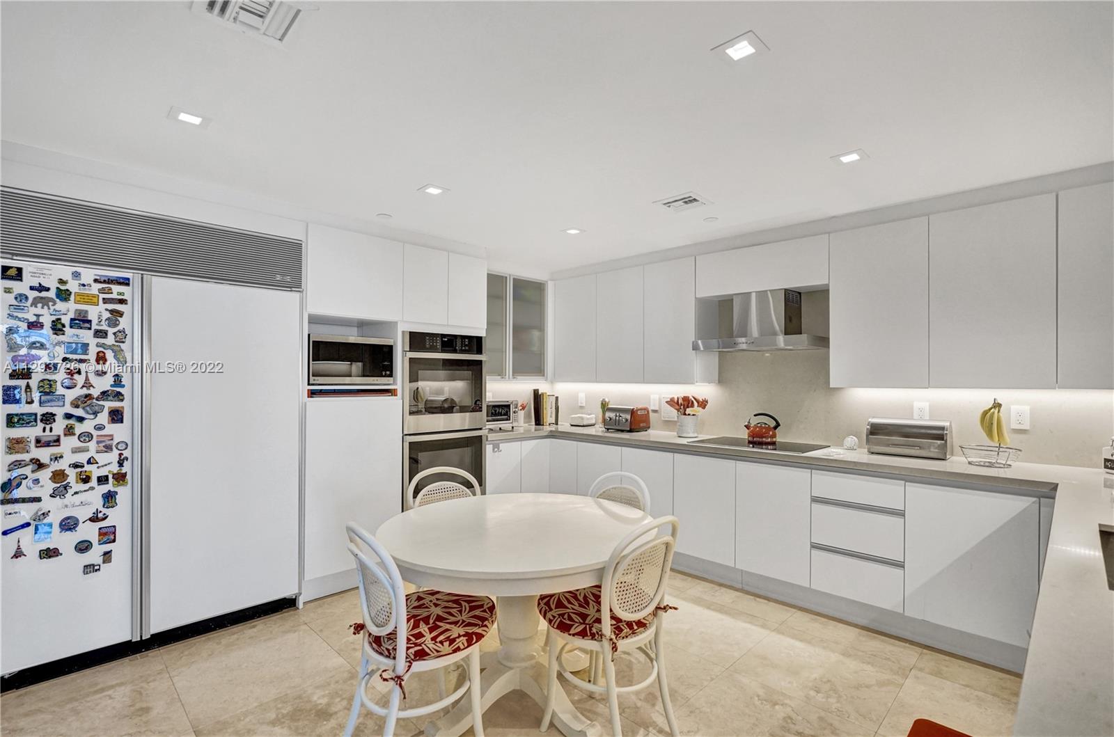 GRAND BAY TOWER CONDO - Residential