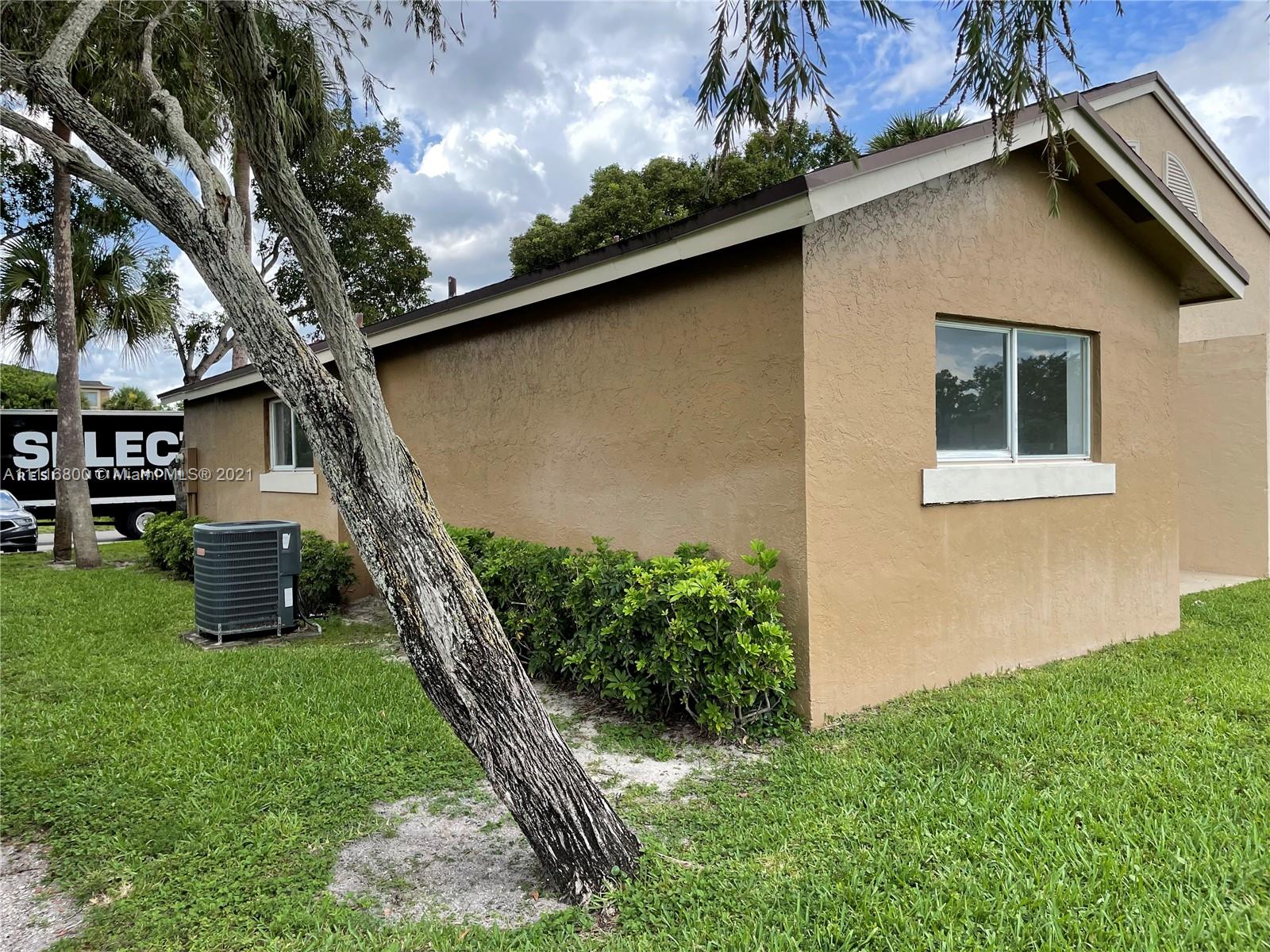 ST ANDREWS PALM BEACH CON - Residential Lease