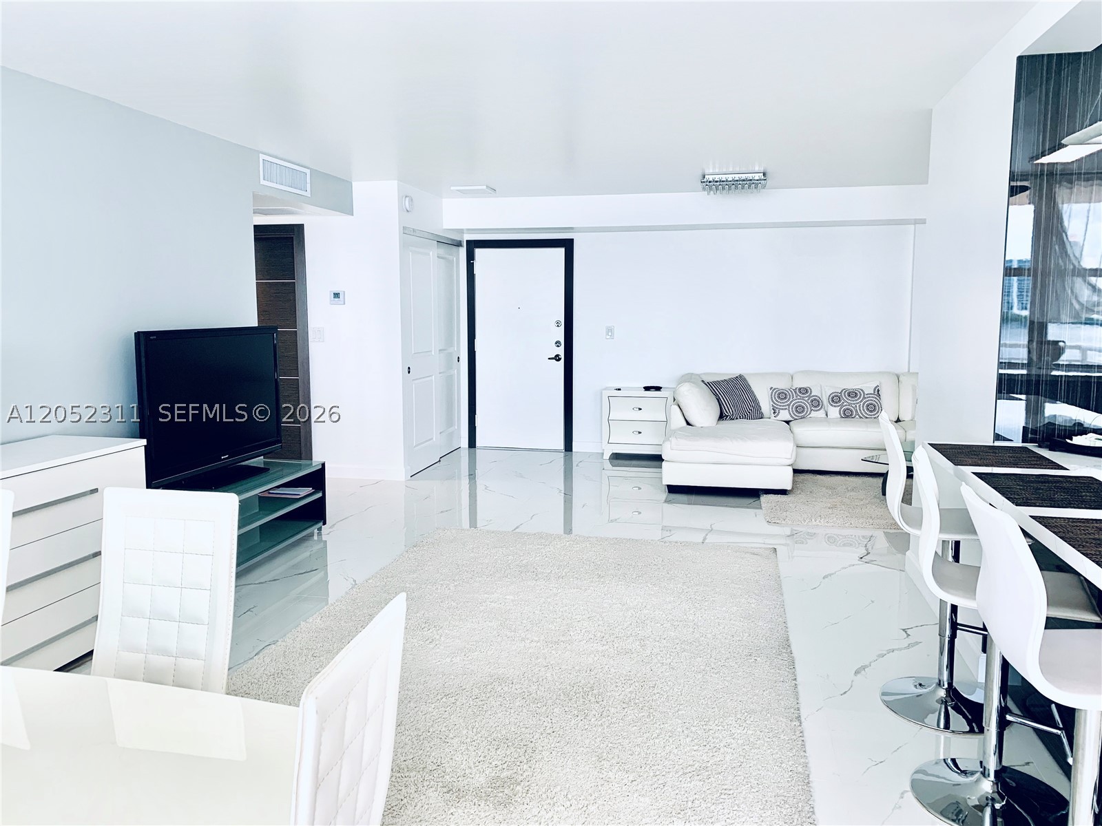 WINSTON TOWERS 200 - Residential Lease