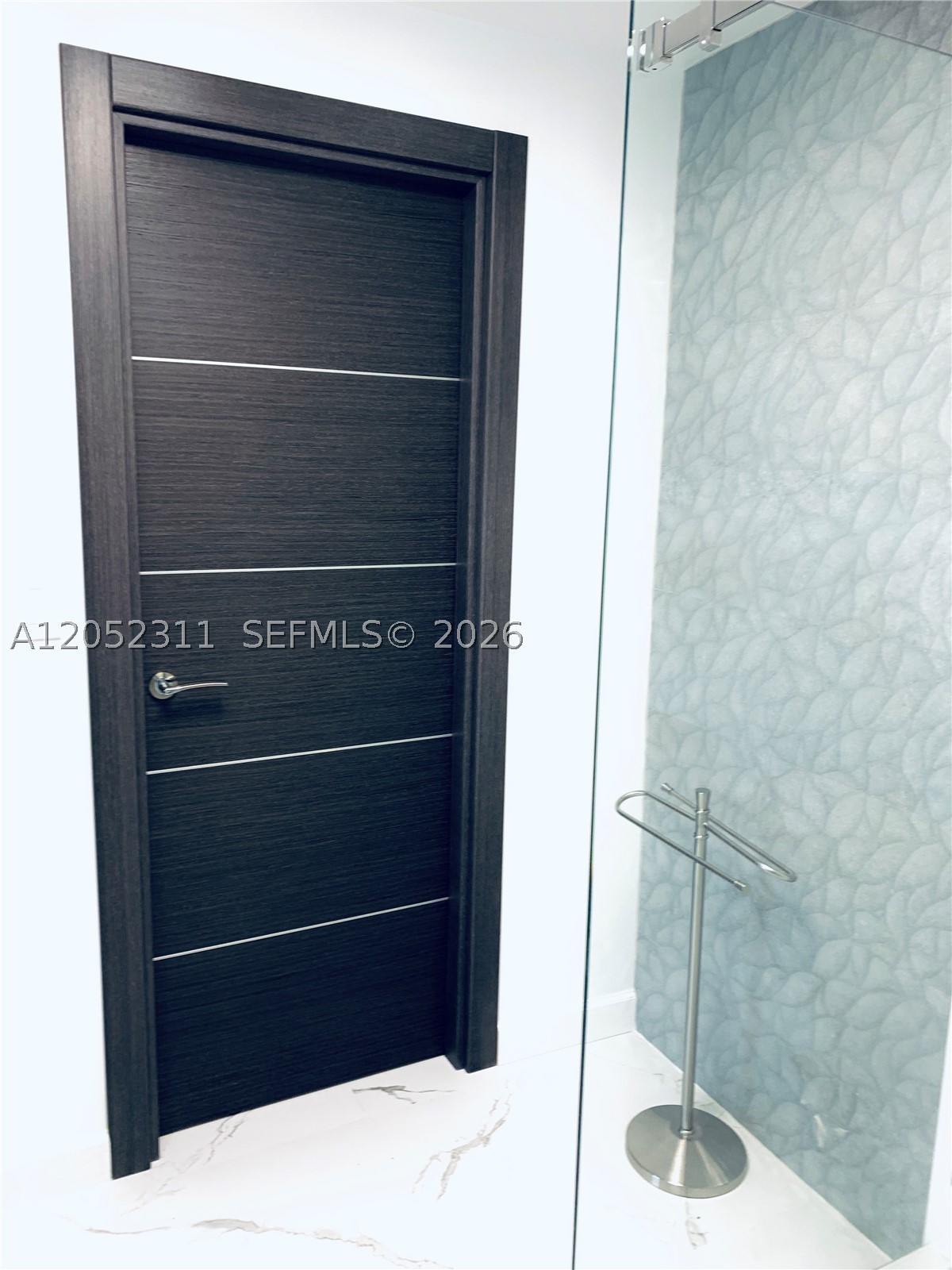 WINSTON TOWERS 200 - Residential Lease