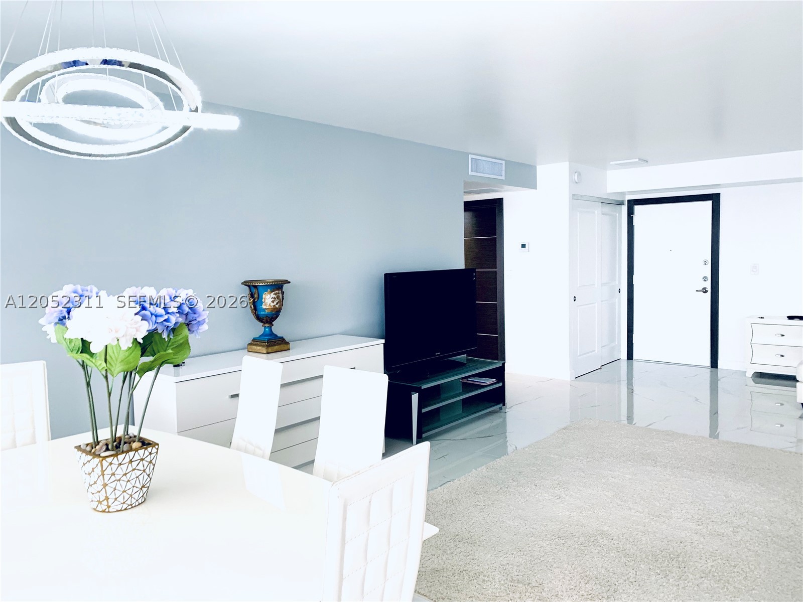 WINSTON TOWERS 200 - Residential Lease