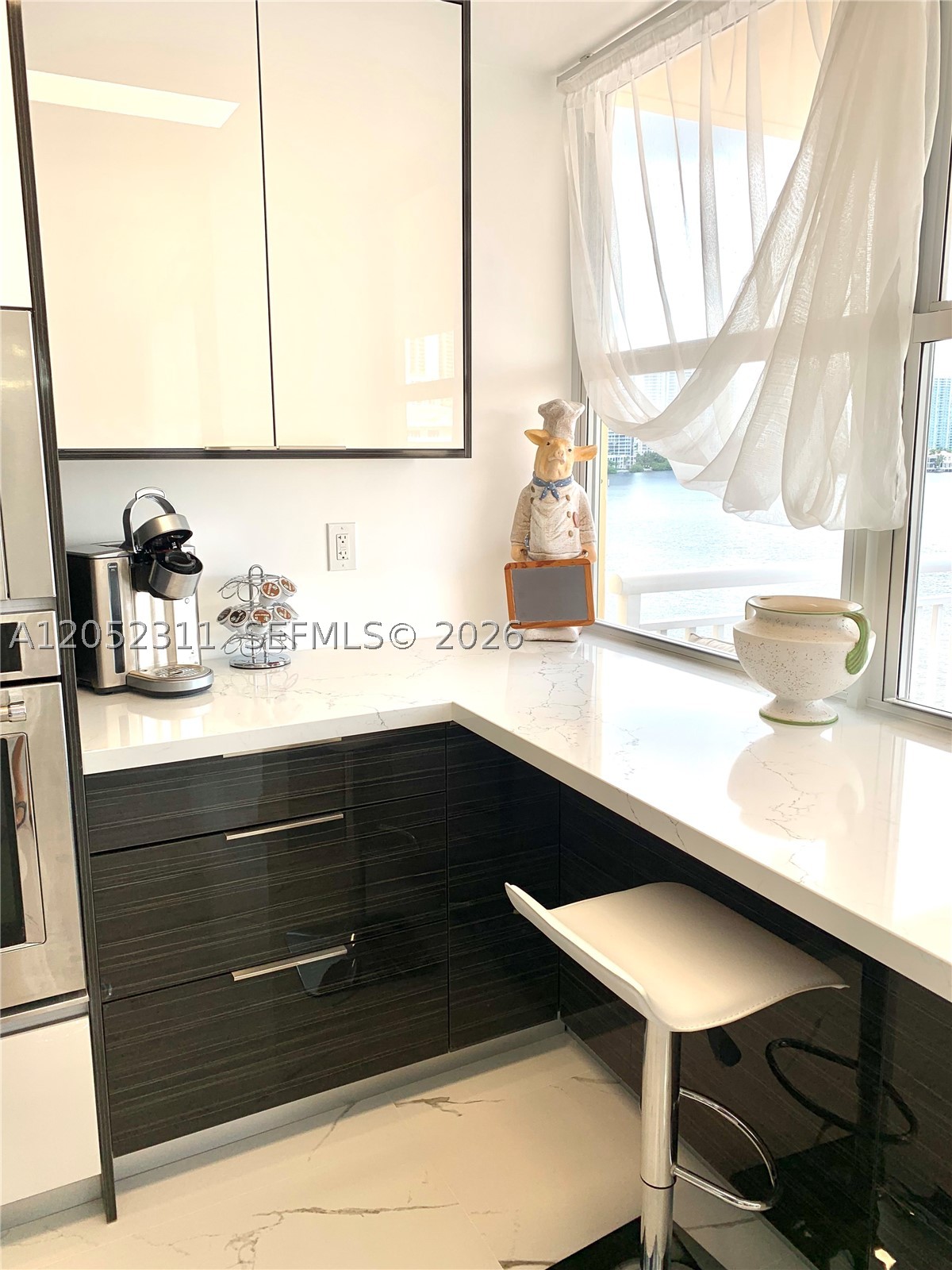 WINSTON TOWERS 200 - Residential Lease
