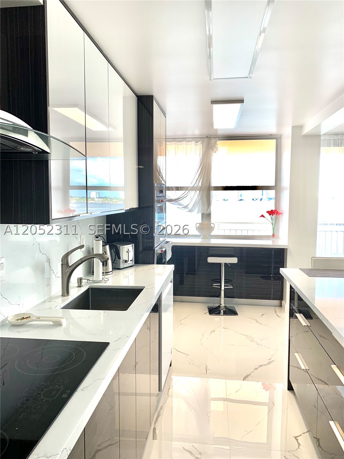 WINSTON TOWERS 200 - Residential Lease