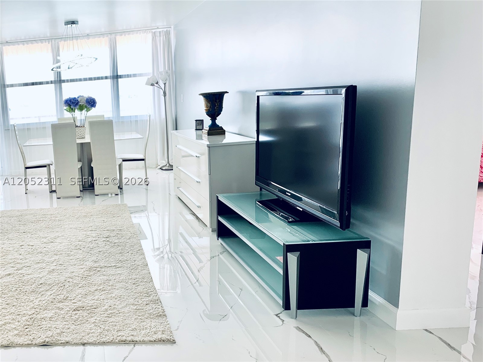 WINSTON TOWERS 200 - Residential Lease
