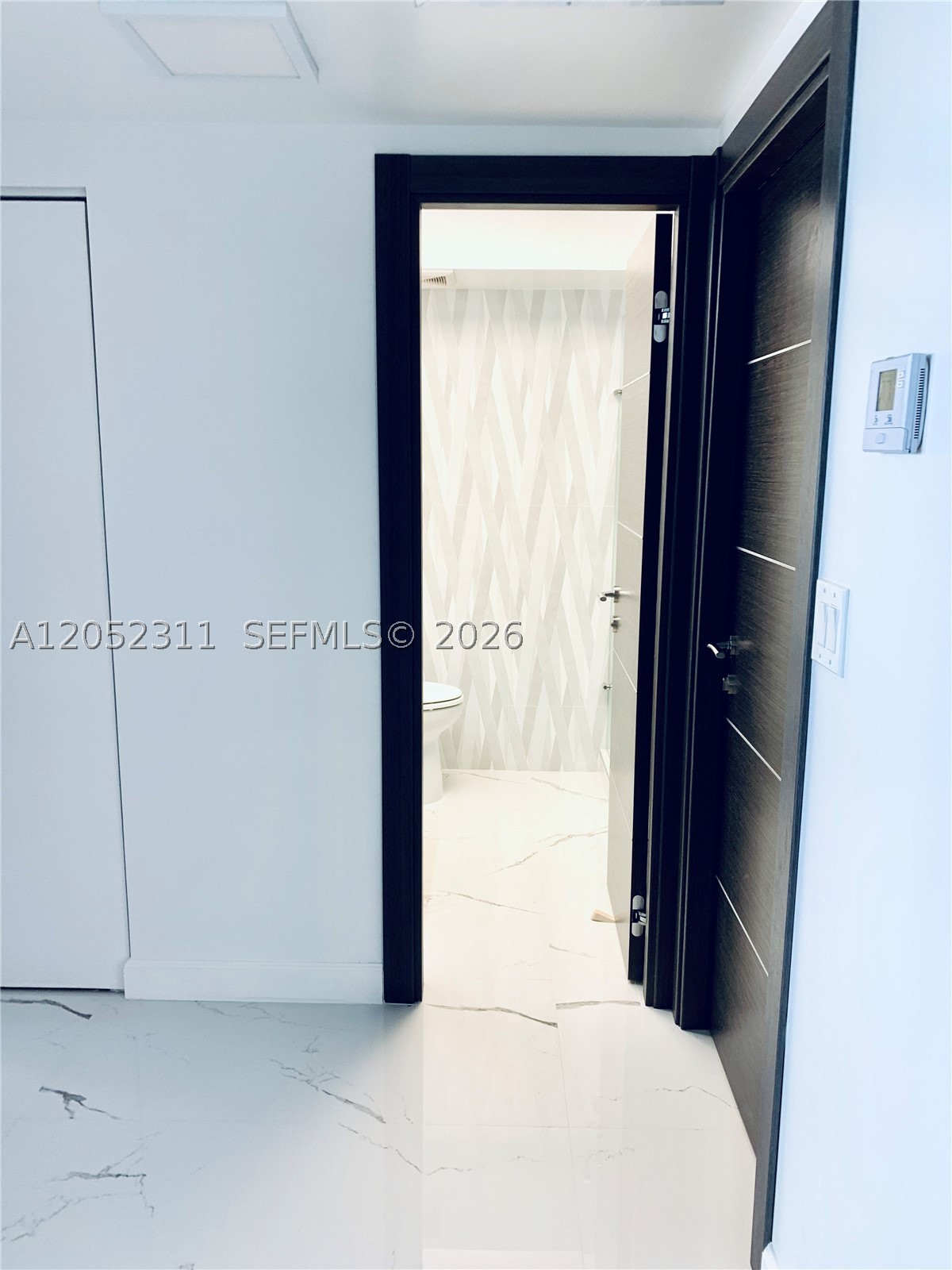WINSTON TOWERS 200 - Residential Lease