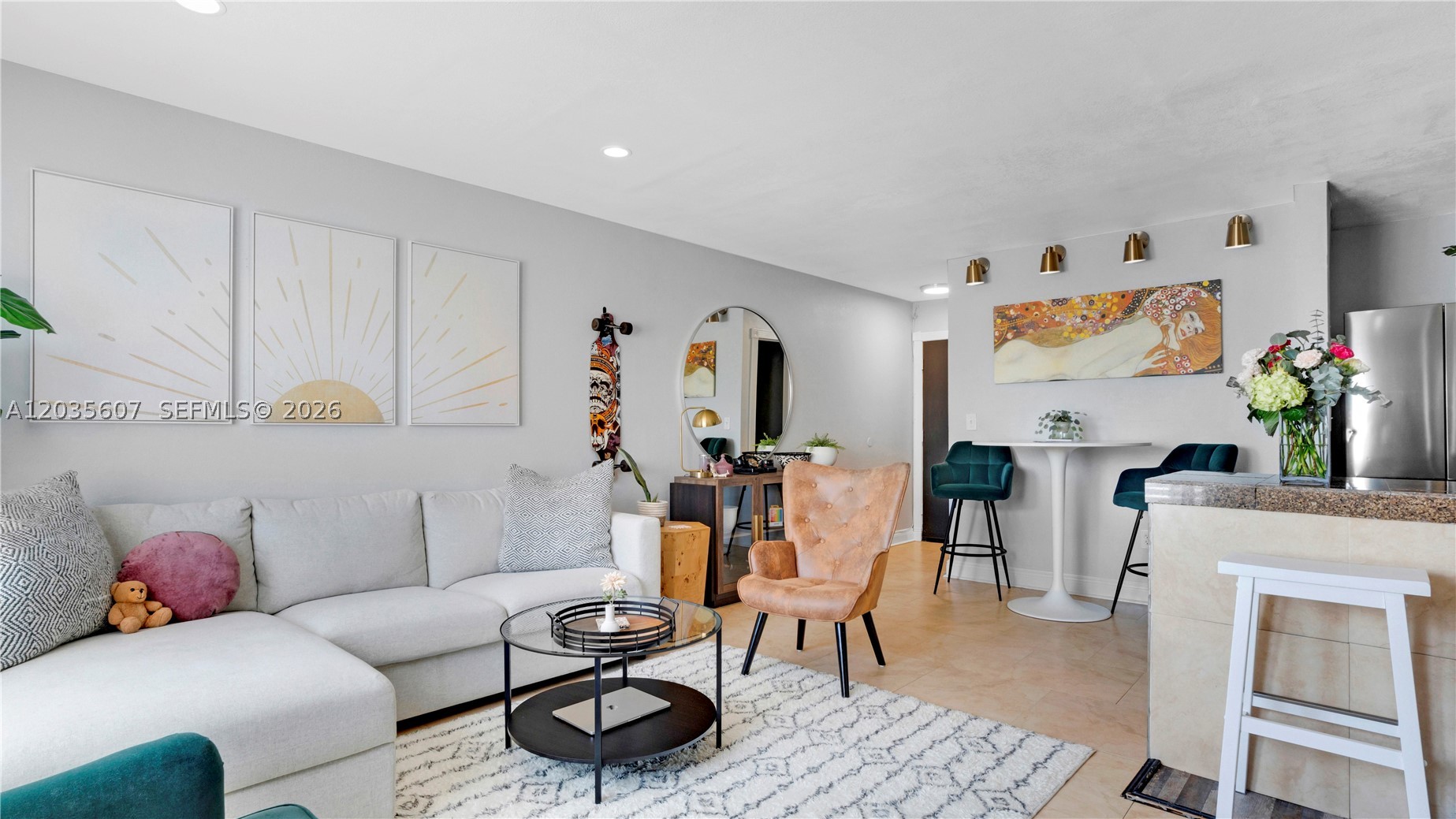 CARLYLE CONDOMINIUM - Residential Lease