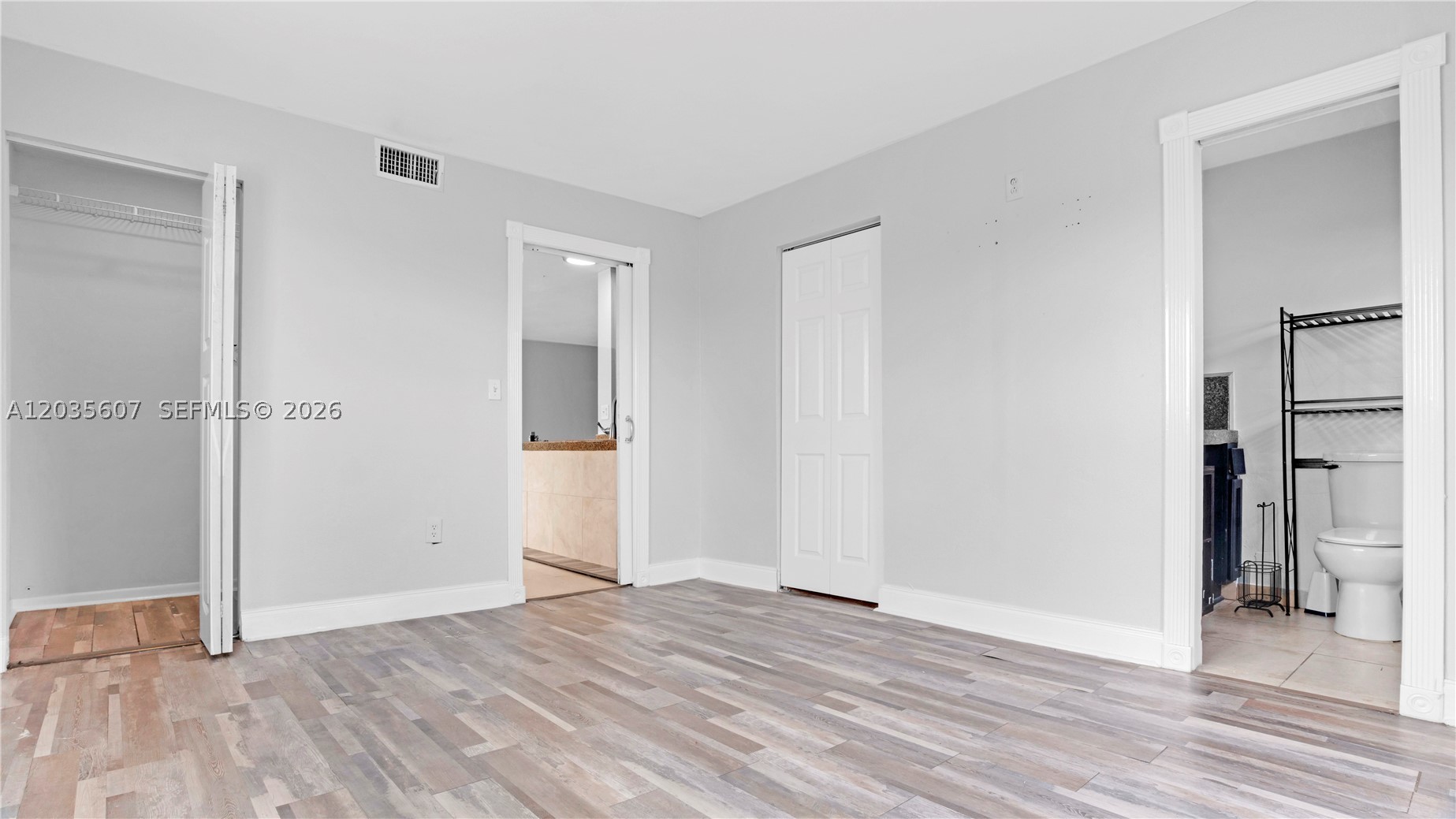 CARLYLE CONDOMINIUM - Residential Lease