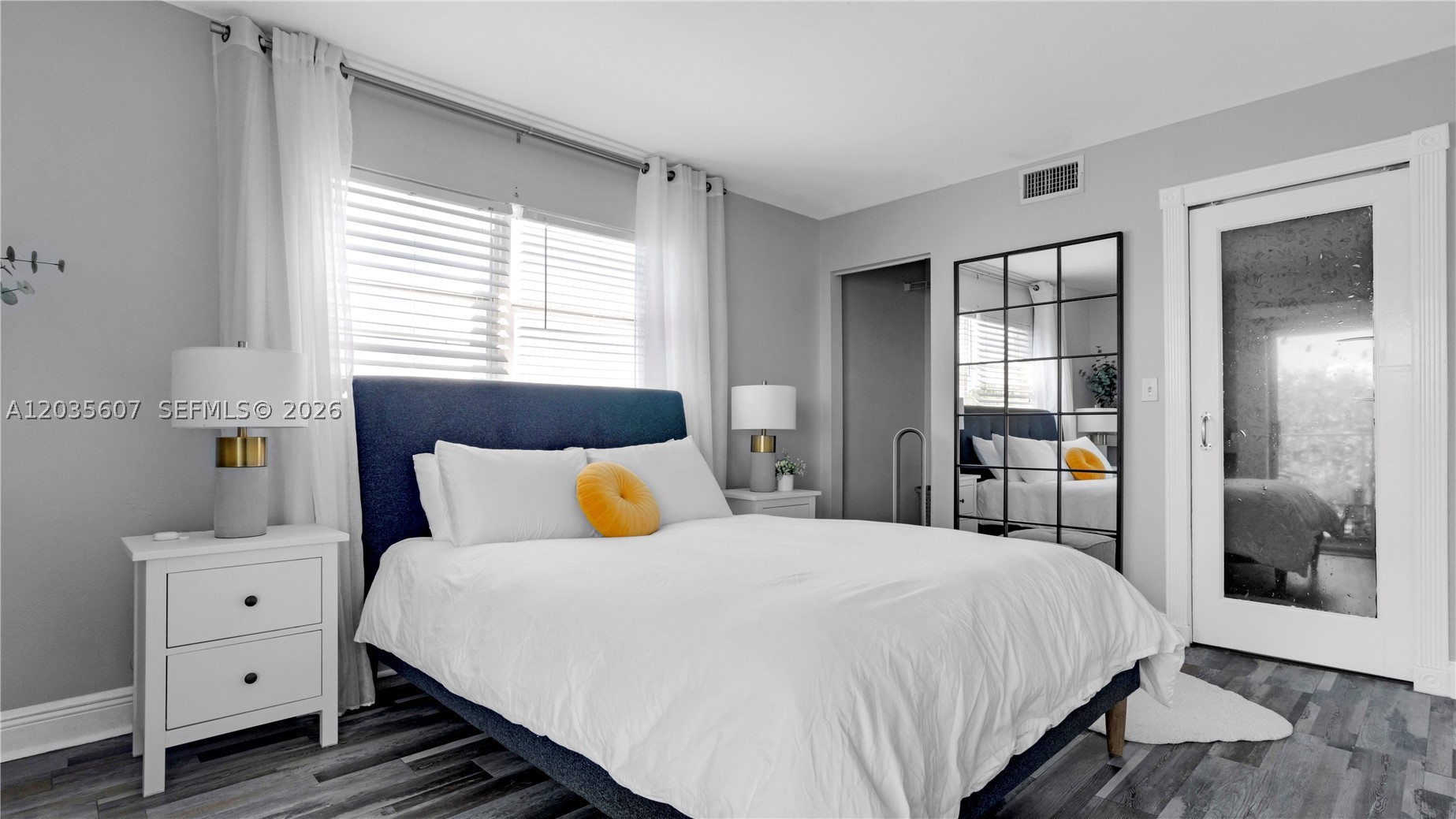 CARLYLE CONDOMINIUM - Residential Lease