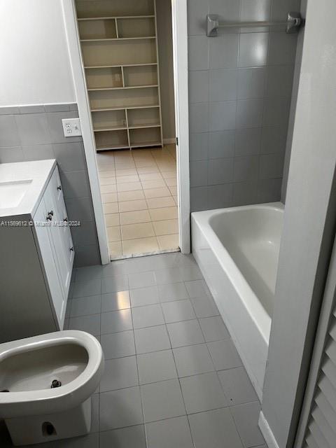 ALHAMBRA MANORS CONDO - Residential Lease