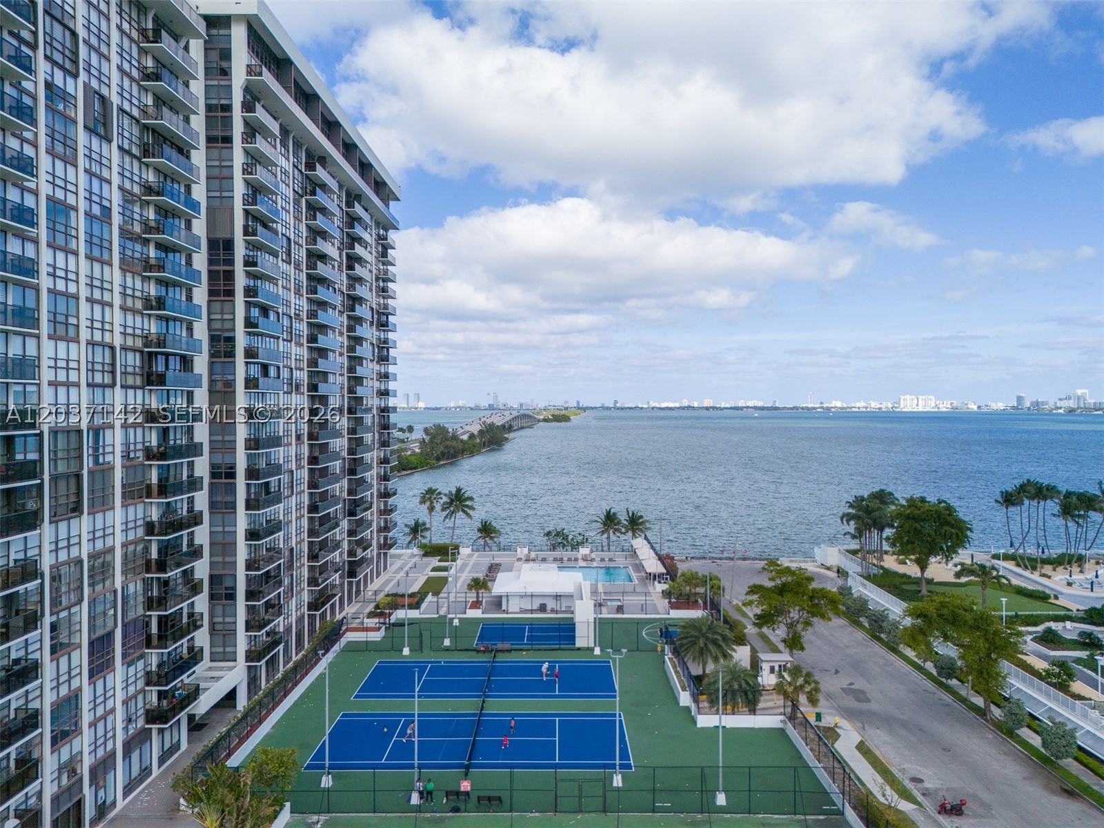 CHARTER CLUB CONDO - Residential Lease