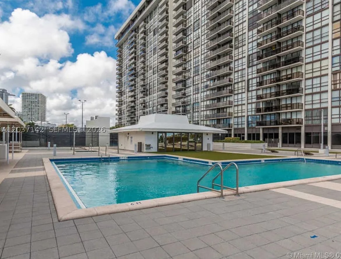 CHARTER CLUB CONDO - Residential Lease