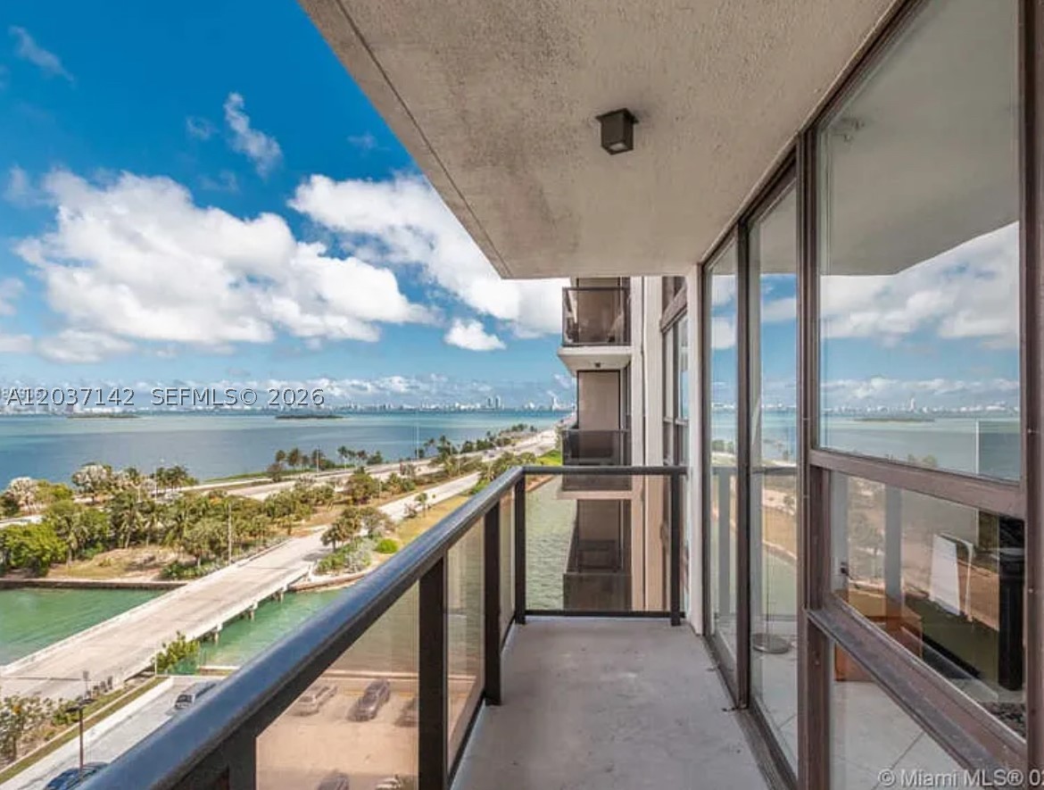 Sophisticated Urban Living | 2BR/2BA in the Heart of Miami

Experience luxury in this spectacular residence just steps from the Design District and Midtown. A lifestyle defined by convenience, culture, and high-end design.

Modern, bright layout with floor-to-ceiling windows, luxury finishes, and a gourmet kitchen featuring stainless steel appliances.

Private balcony with panoramic views and ocean breezes.

Amenities (Full-Service): 24/7 security and concierge, resort-style heated pool with cabanas, state-of-the-art fitness center, valet service, and covered parking.

Close to elite shopping, art galleries, Target, and the best restaurants. Minutes from Wynwood, Downtown, the airport, and only 12 minutes from the beach.

Pets are welcome! Assigned parking space #536.

The building is undergoing renovations for the 60-year certification. Available August 1st!