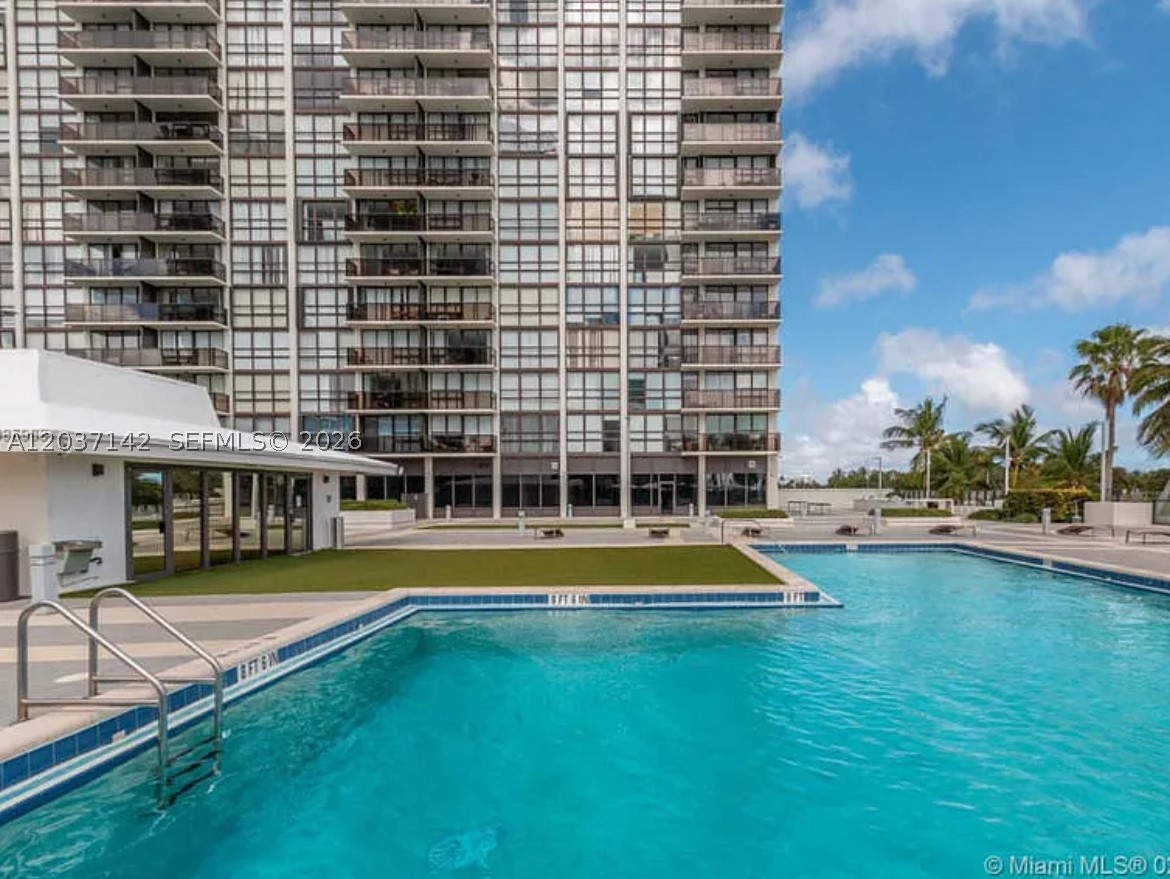 CHARTER CLUB CONDO - Residential Lease