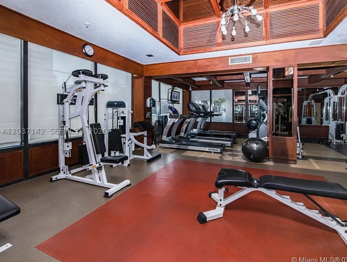 CHARTER CLUB CONDO - Residential Lease