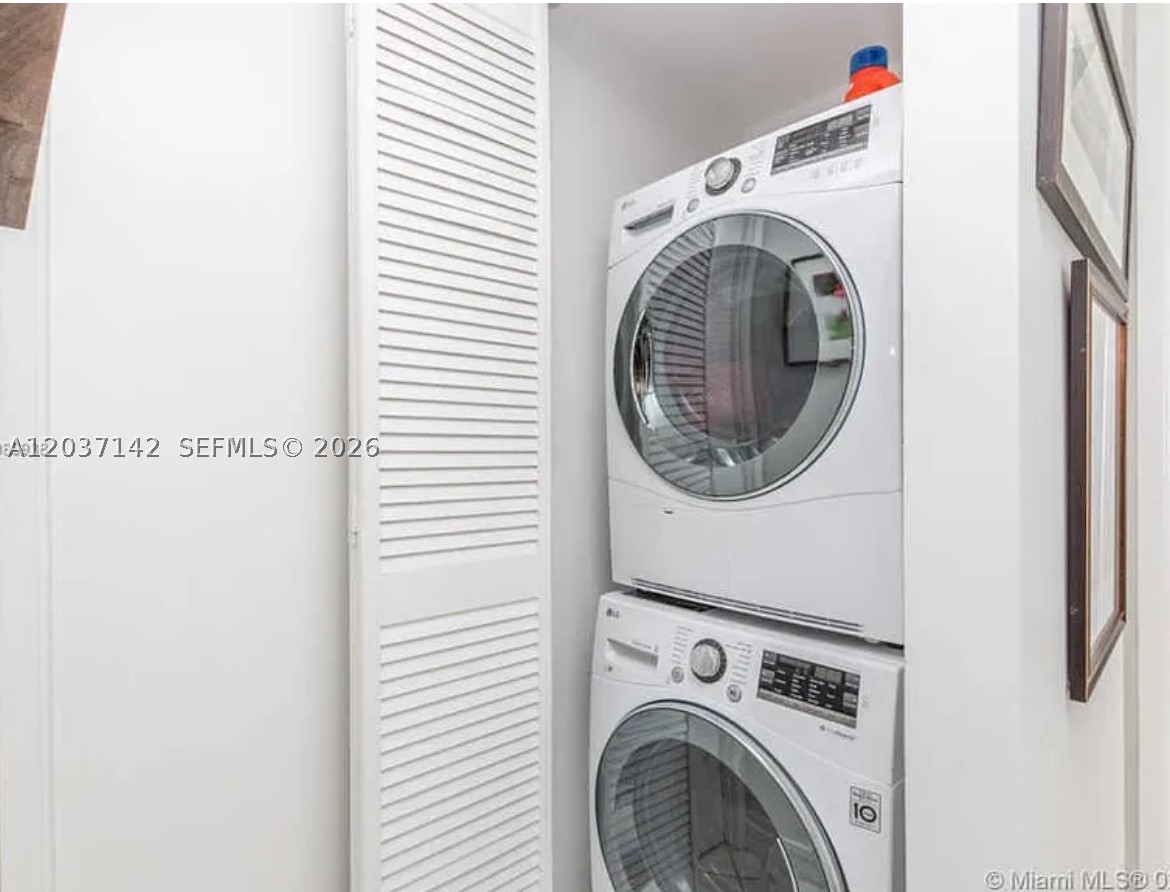 CHARTER CLUB CONDO - Residential Lease
