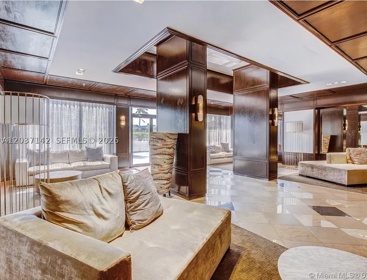 CHARTER CLUB CONDO - Residential Lease