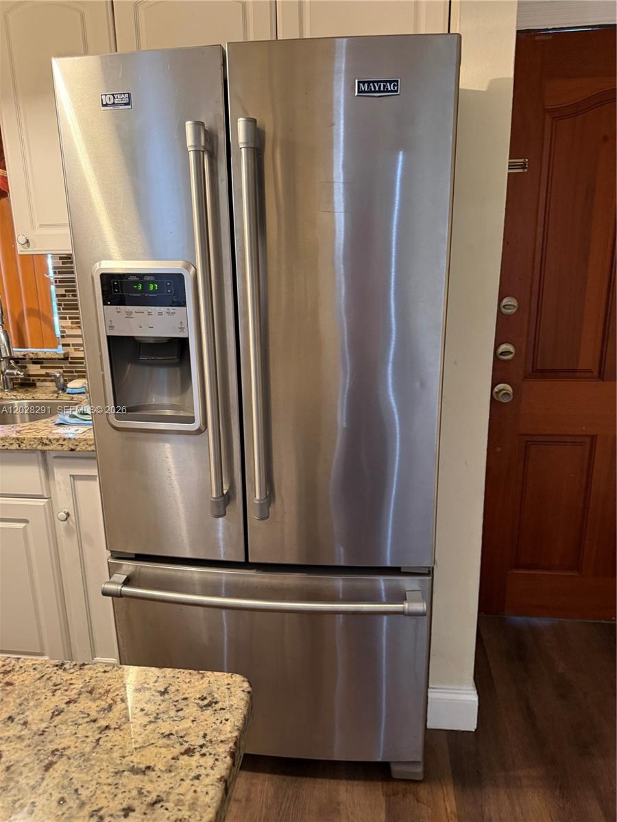 INTERNATIONAL PRINCESS CO - Residential Lease