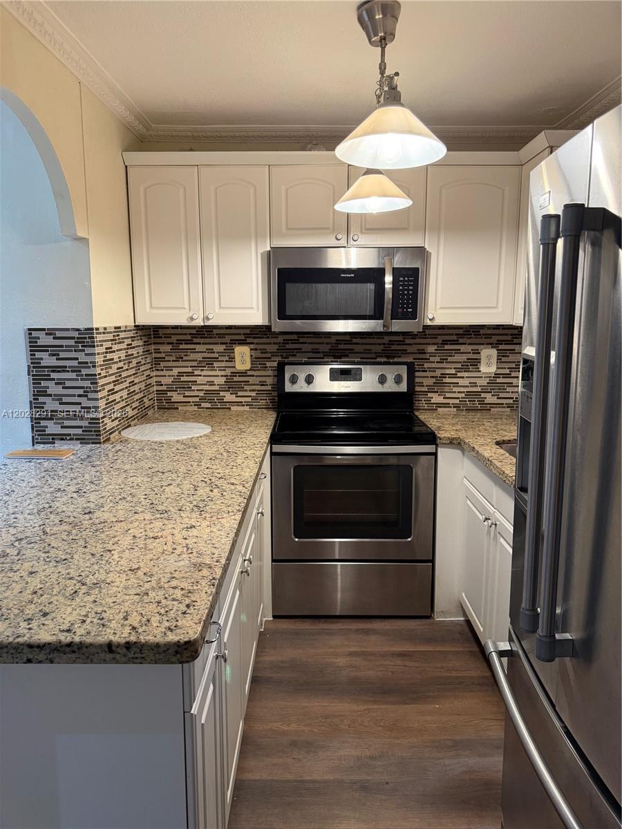 INTERNATIONAL PRINCESS CO - Residential Lease