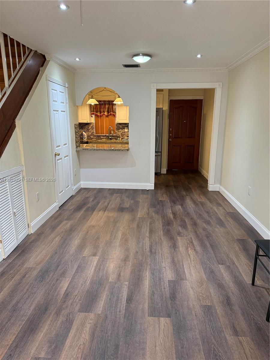 INTERNATIONAL PRINCESS CO - Residential Lease