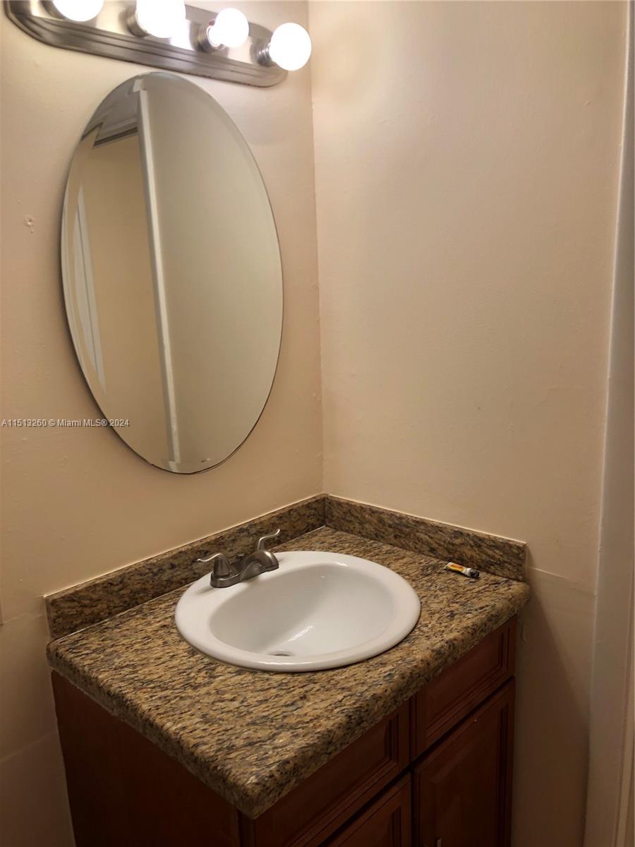 BISCAYNE POINT CONDO - Residential Lease