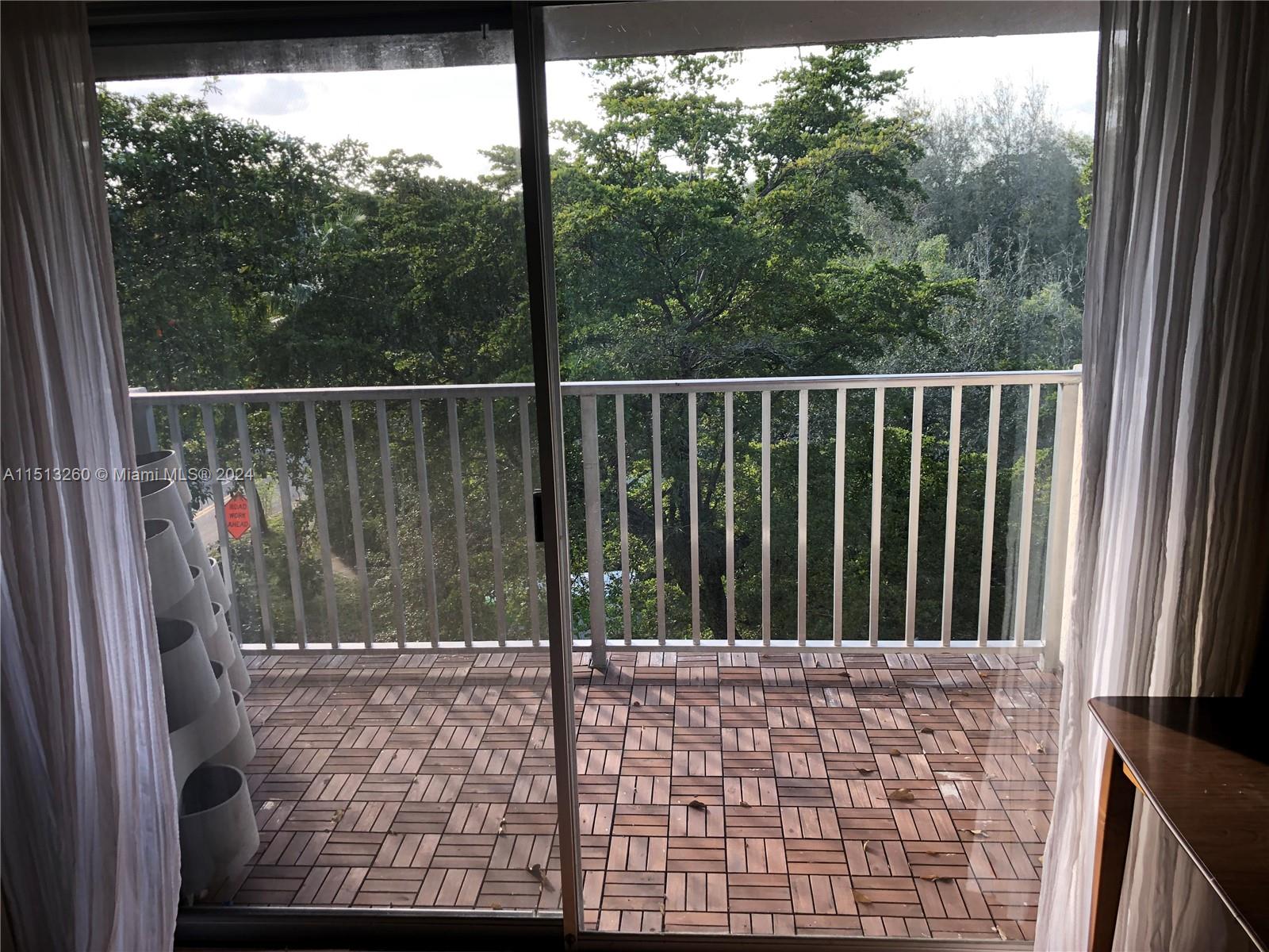 BISCAYNE POINT CONDO - Residential Lease