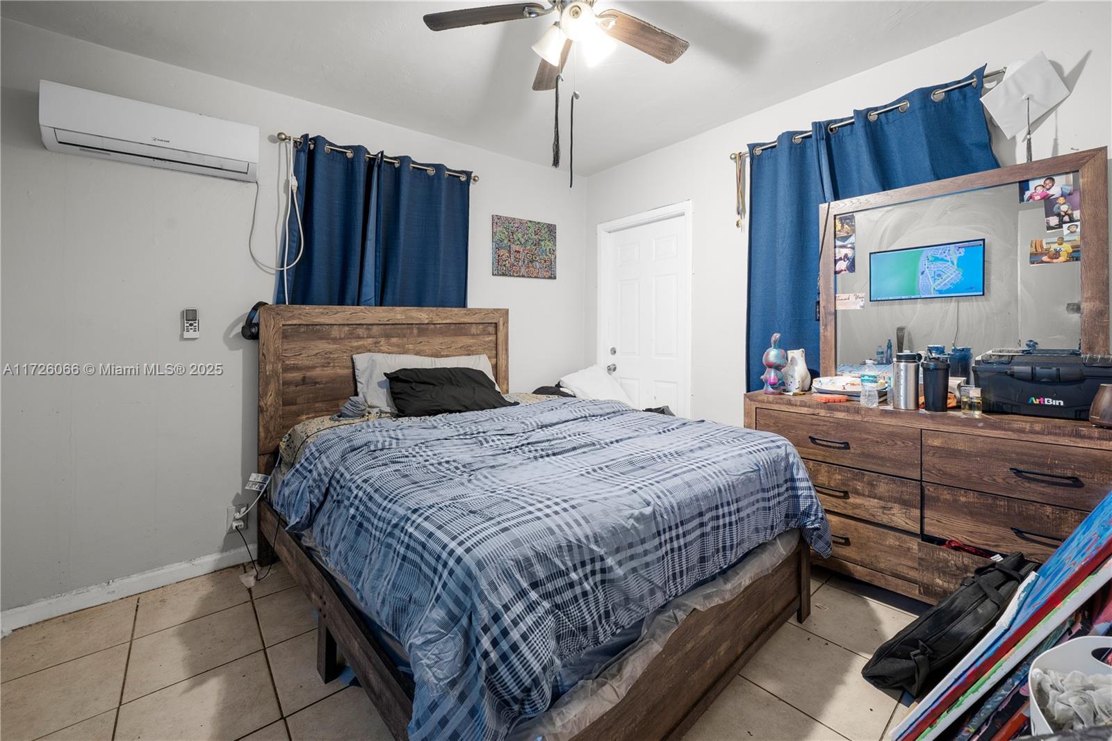 PLAT NO 1 OPA LOCKA - Residential Income