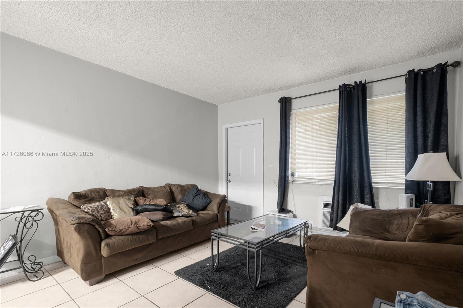 PLAT NO 1 OPA LOCKA - Residential Income