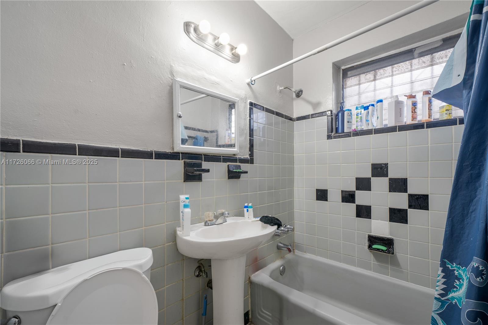 PLAT NO 1 OPA LOCKA - Residential Income