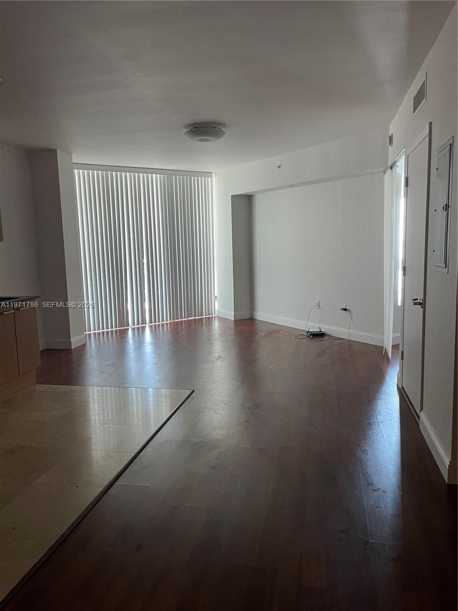 WIND CONDO - Residential