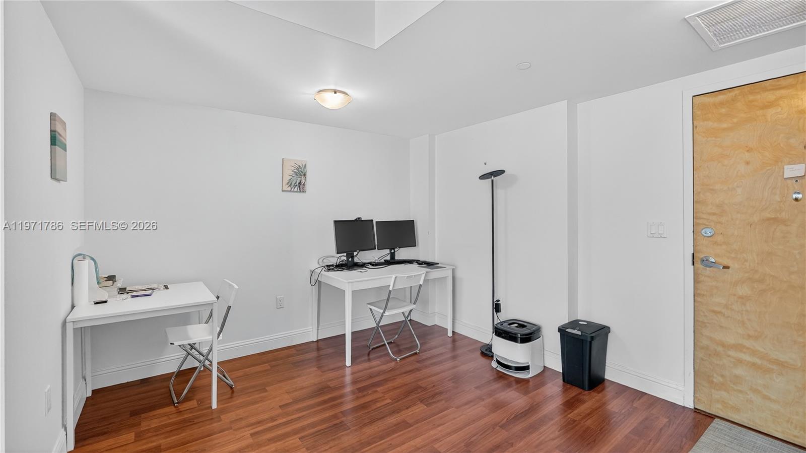 WIND CONDO - Residential