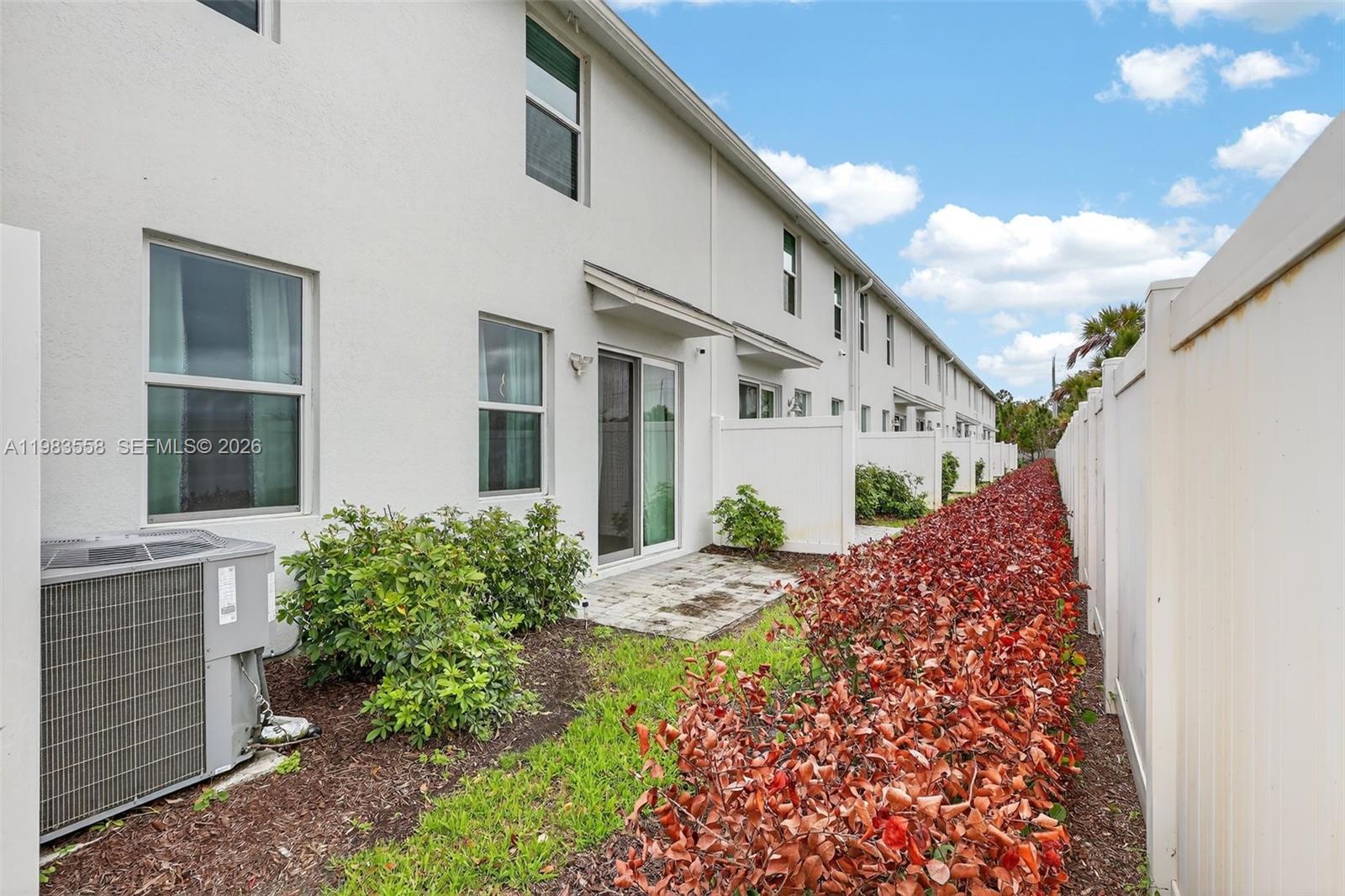 WILLOUGHBY TOWNHOMES PUD - Residential