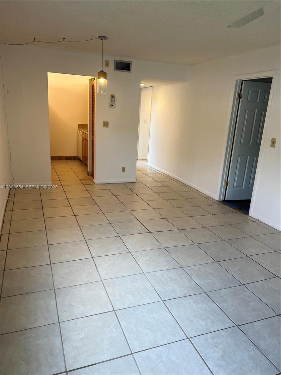 RAMBLEWOOD EAST CONDO - Residential