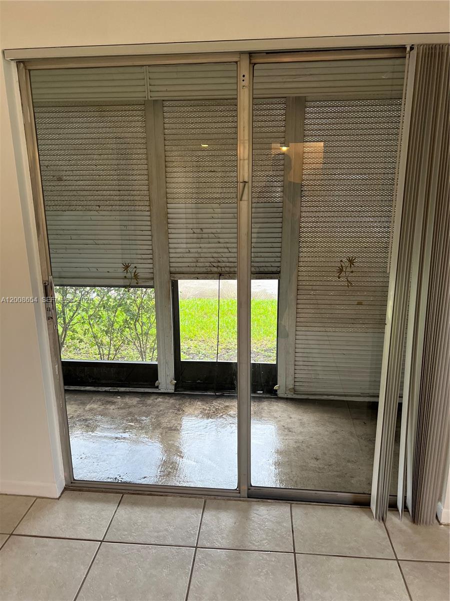 RAMBLEWOOD EAST CONDO - Residential