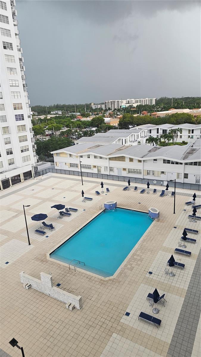 COMMODORE PLAZA CONDO - Residential