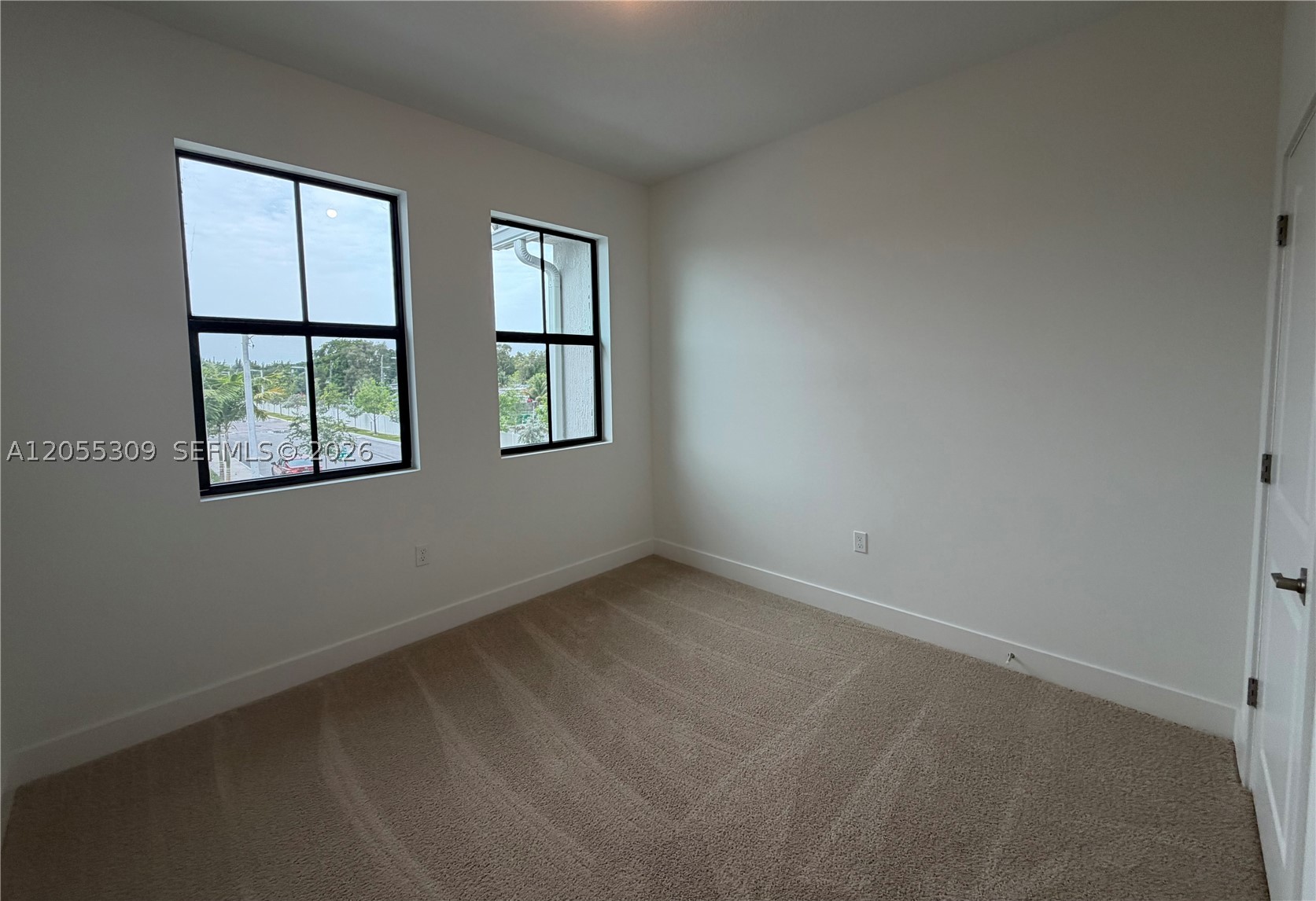 SPYKES GROVE - Residential Lease