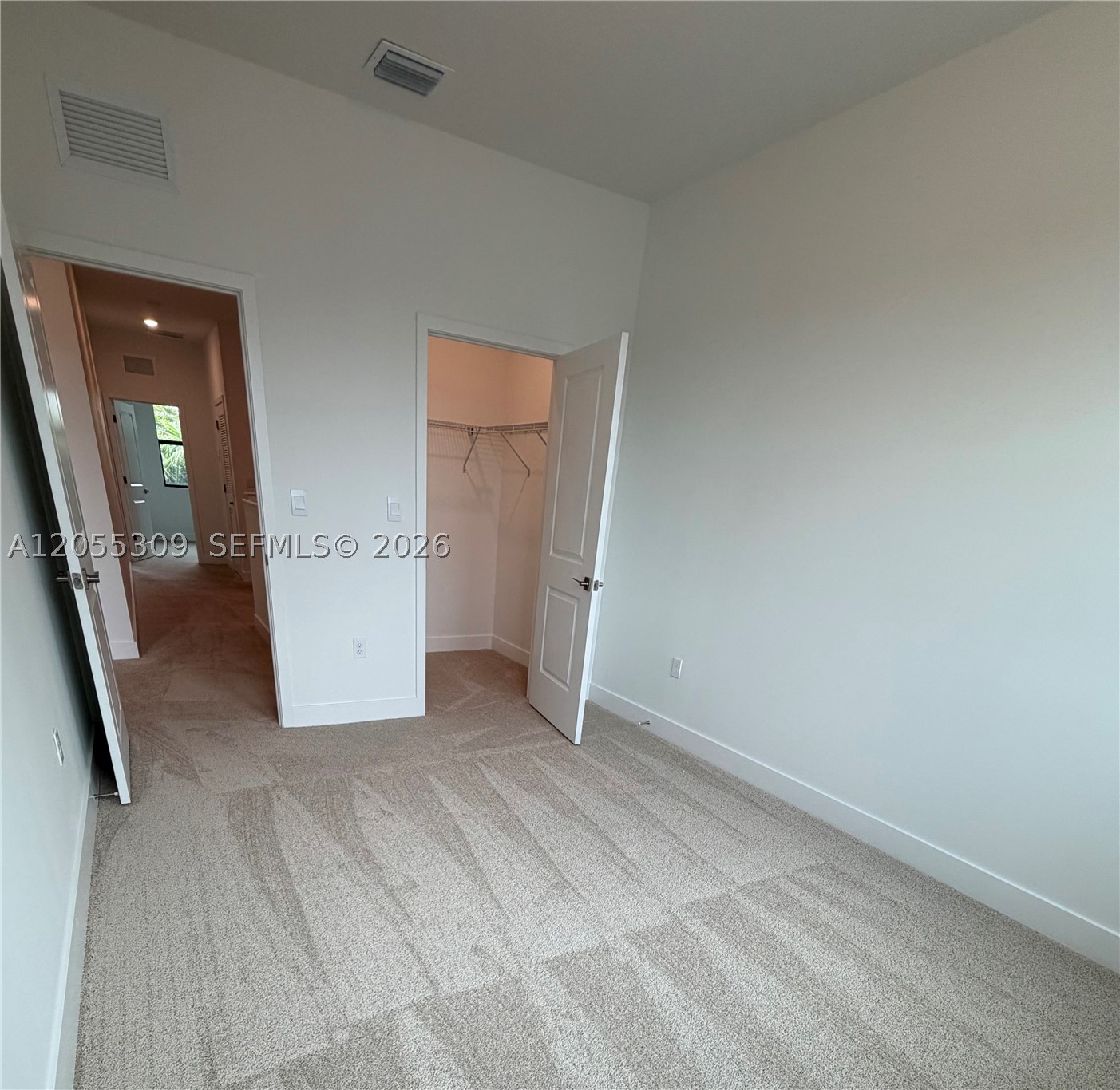 SPYKES GROVE - Residential Lease