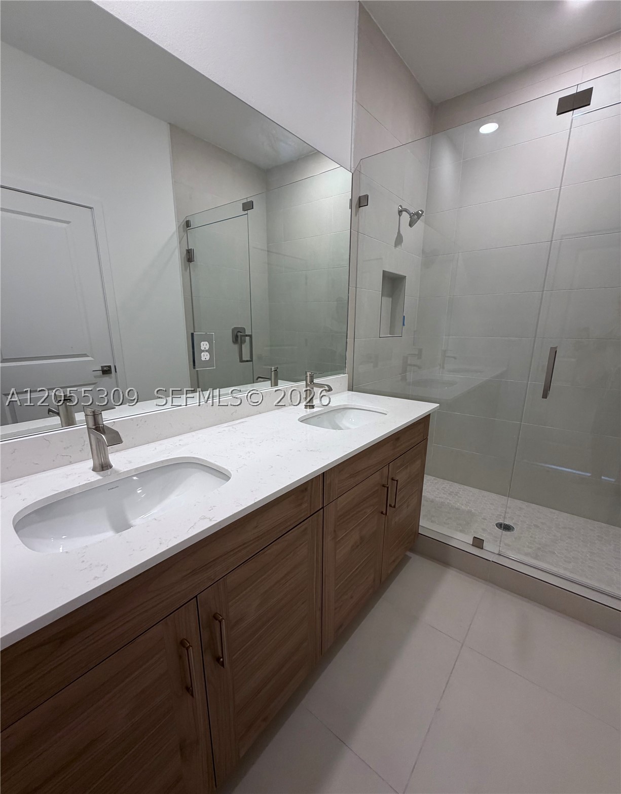 SPYKES GROVE - Residential Lease