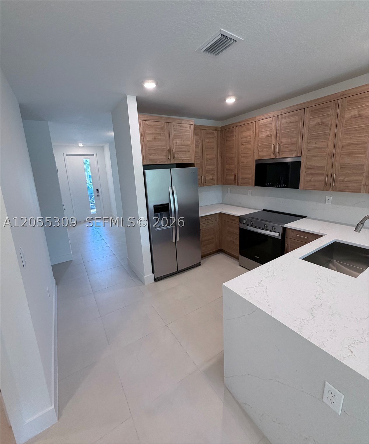 SPYKES GROVE - Residential Lease