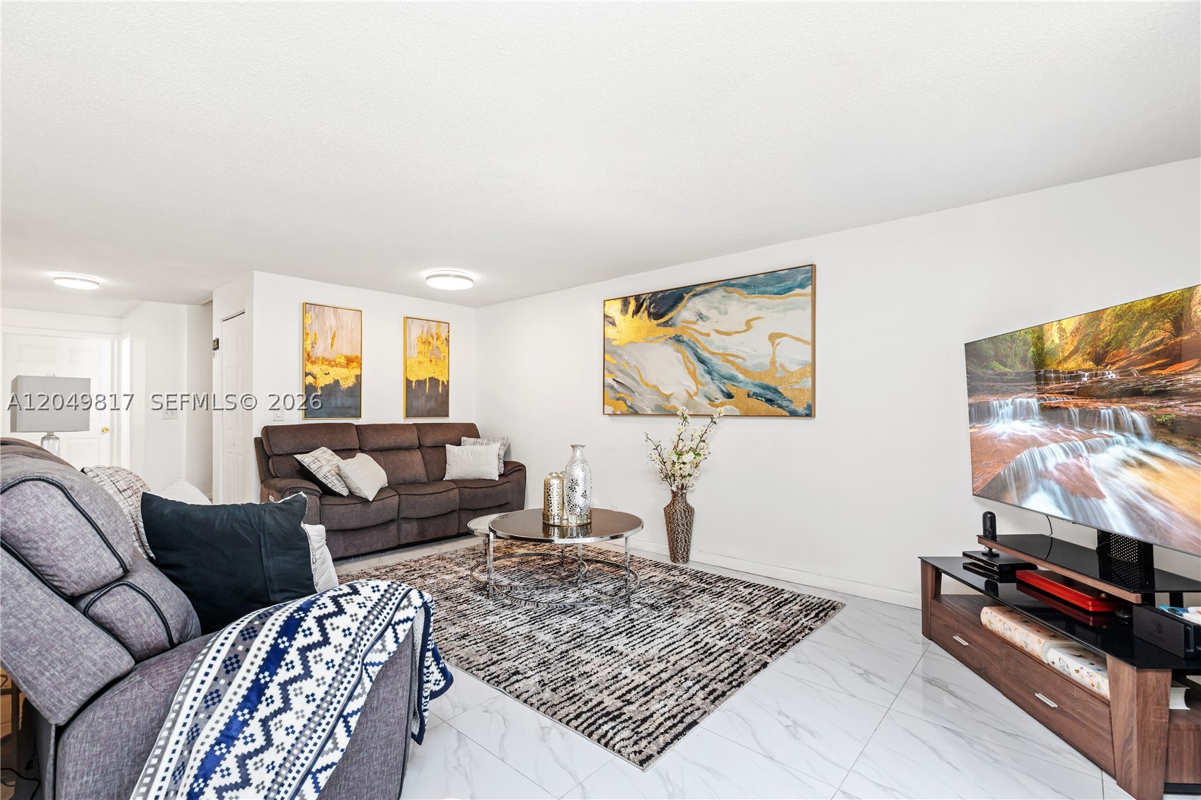 WESTVIEW CONDOMINIUM NO F - Residential