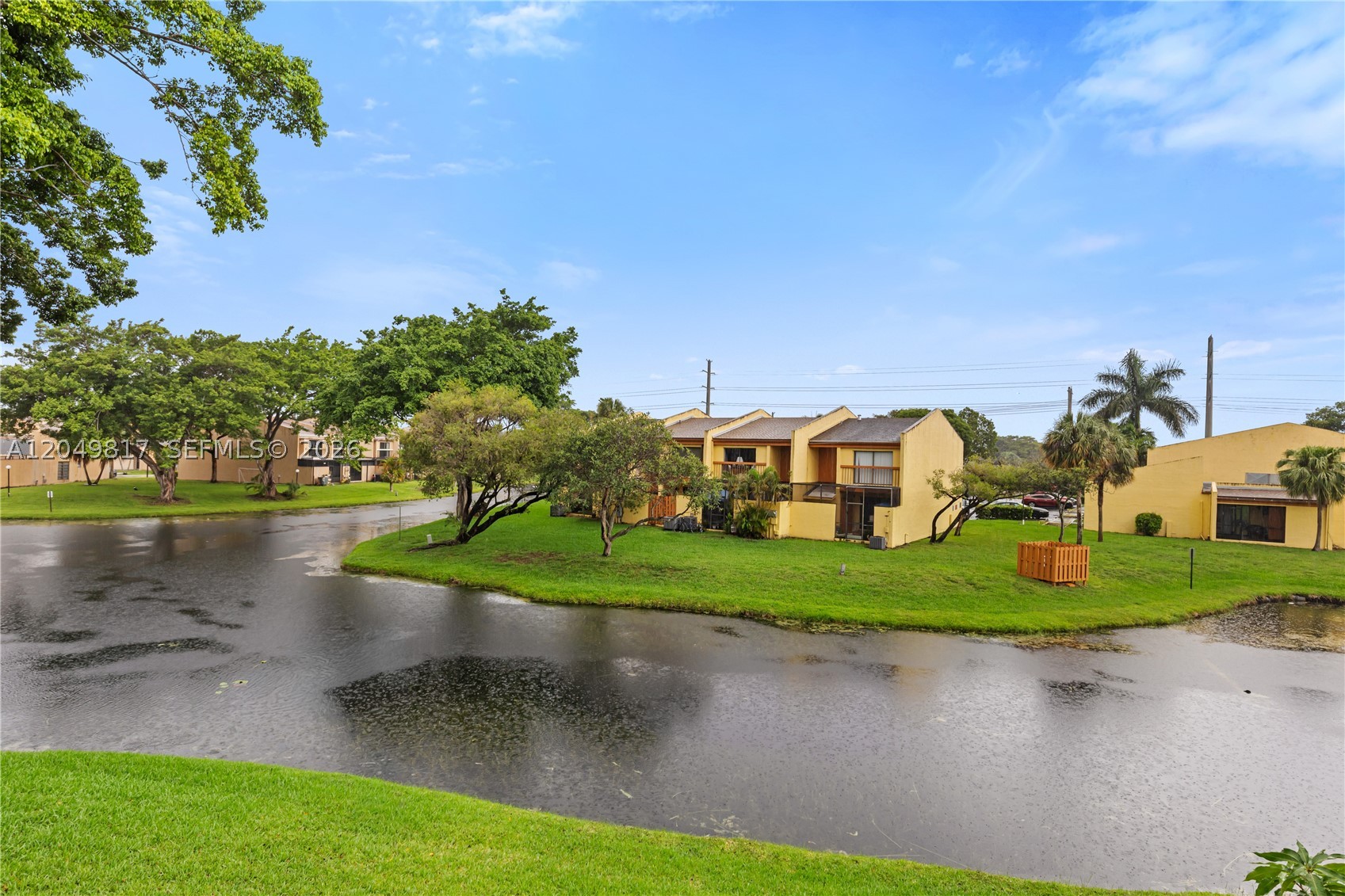 WESTVIEW CONDOMINIUM NO F - Residential