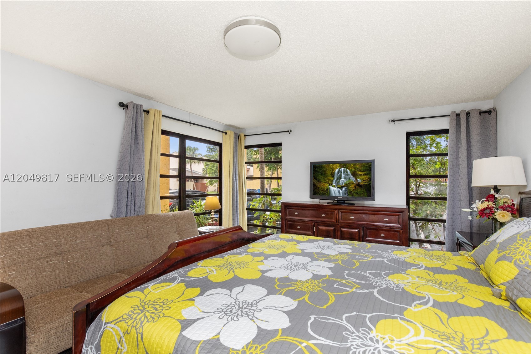WESTVIEW CONDOMINIUM NO F - Residential