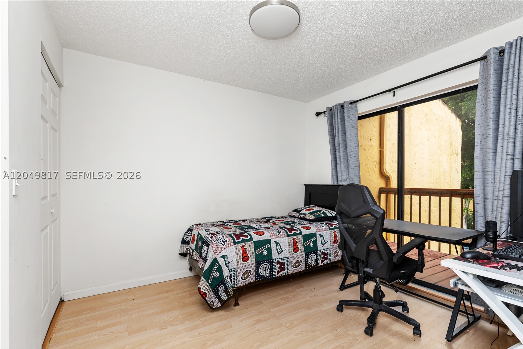 WESTVIEW CONDOMINIUM NO F - Residential